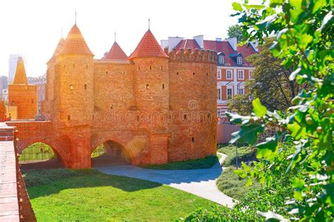 Kolorowe Budynki W Centrum Warszawskiego Miasta Stare Miasteczko