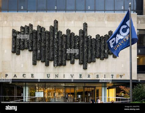 Pace university campus in Manhattan NYC Stock Photo - Alamy