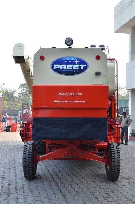 Preet Combine Harvester Deluxe At Rs Preet Combine