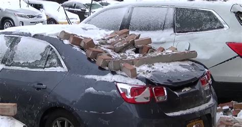 Wall Of Bricks Comes Crashing Down On Cars In Central Islip - CBS New York