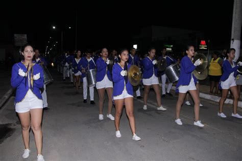 Prefeitura de Água Branca promove desfile em comemoração à