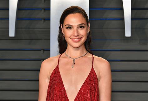 Gal Gadot Smiling 2018, HD Celebrities, 4k Wallpapers, Images ...