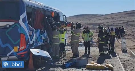 Dos Lesionados De Gravedad Deja Colisi N Entre Bus De Pasajeros Y Tren