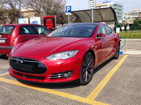 Tesla Model S P85d La Nostra Prova Su Strada Motori 24