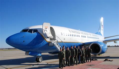 The Air Force Flies Government Officials In These Modified Boeing 737s