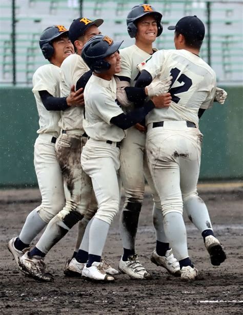 九州高校野球 海星8強 土壇場逆転で福岡第一に5 4 長崎新聞 20211107 1140 公開