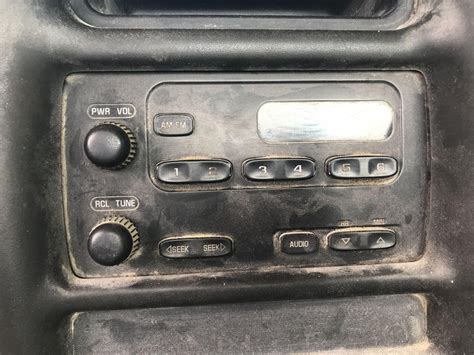 Gmc C5500 A V Equipment Radio For Sale