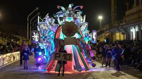 Llega La Fiesta Nacional De Carrozas Estudiantiles