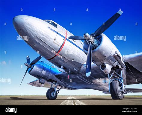 Historisches Flugzeug Fotos Und Bildmaterial In Hoher Auflösung Alamy