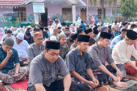 Warga Muhammadiyah Laksanakan Shalat Idul Fitri Ketua Pdm Muara Enim