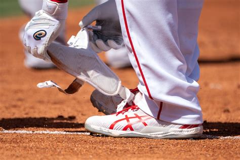 What Pros Wear Shohei Ohtani S Asics Cleats 2022 What Pros Wear