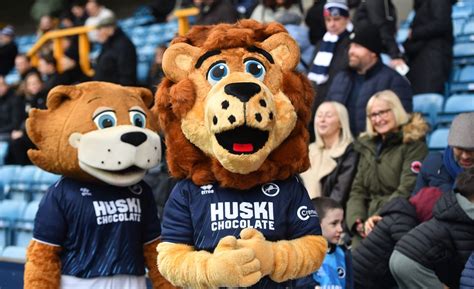 Millwall Fc Millwall V Preston North End Matchday Mascots