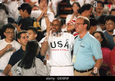 Athletics - World Championships Tokyo '91 - Long Jump - Mike Powell ...