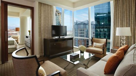 Baltimore Harbor Hotel Luxury Hotel Four Seasons Hotel Baltimore