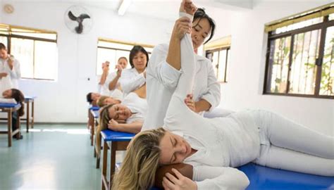 Curso T Cnico Gratuito De Massoterapia Fa A A Sua Inscri O