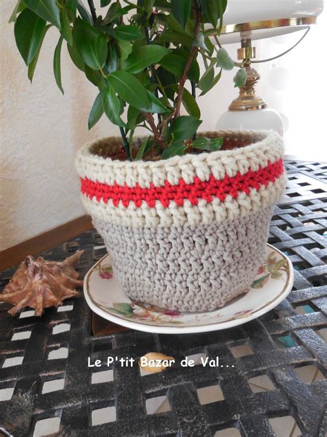 Un Cache Pot Au Crochet Le P Tit Bazar De Val Etc