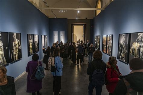 I Bronzi Di Riace Un Percorso Per Immagini Galleria Dell Accademia