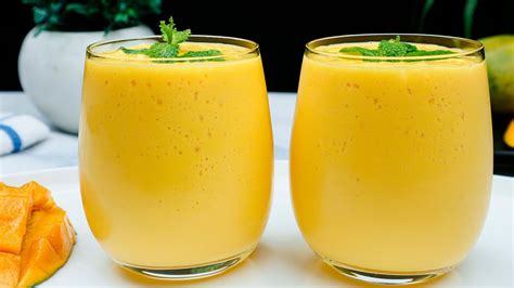 মাত্র দুই মিনিটে তৈরি আমের লাচ্ছি Mango Lassi Recipe How To Make