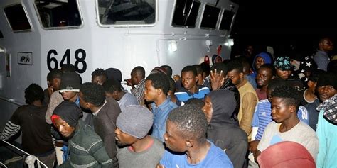 Libye près de 1 000 migrants secourus en Méditerranée en 24 heures