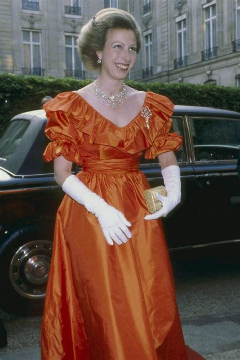 Les robes de soirée de la princesse Anne Noblesse Royautés