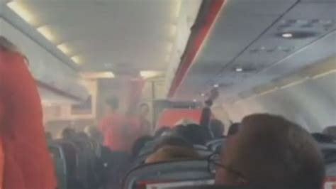 Jetstar Plane Makes Emergency Landing At Brisbane Cabin Fills With Smoke Abc News