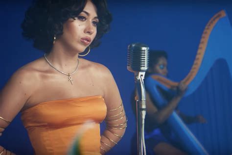 Kali Uchis Releases Acoustic Video For Dead To Me • News • Diy Magazine