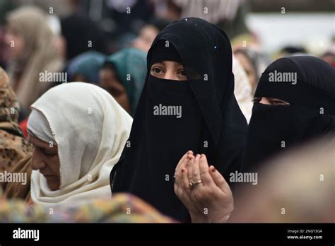 19 février 2023 Srinagar Jammu et Cachemire Inde Les femmes