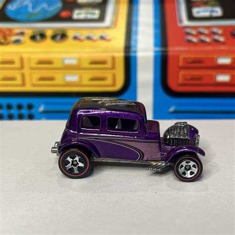 Vintage 1968 Hot Wheels REDLINE Classic 32 Ford Vicky Spectraflame