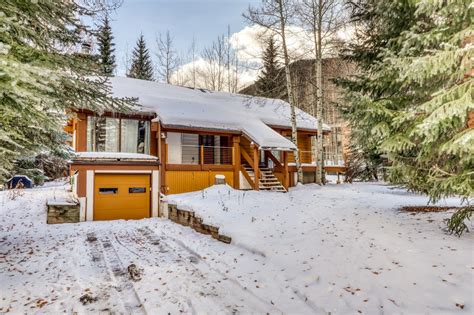 Pet-Friendly Vail Rental Home - Grand Vacation Homes