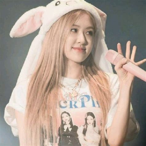 •rosé Siendo Kawaii • •blackpink• Amino