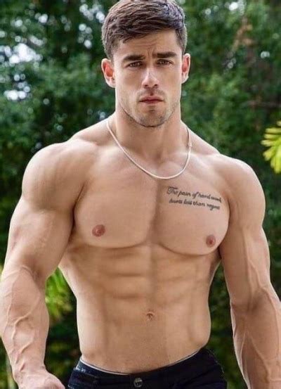 Beautiful Built Muscle Hunks Tumbex