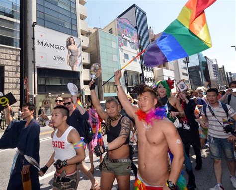 G Parada Gay Re Ne Mil Pessoas Na Capital Japonesa Not Cias Em Mundo