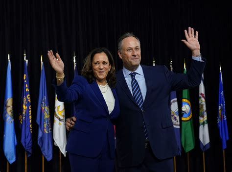 Doug Emhoff Kamala Harriss Husband Takes Leave From Job Representing Highest Profile People