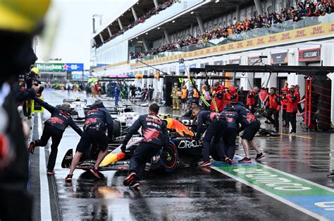 Checo P Rez Queda Fuera Del Gran Premio De Canad Tras Fallas En Su