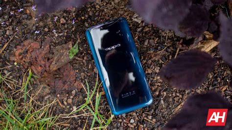 Patent Reveals Next Gen Oppo Smartphone Design With Sliding Display