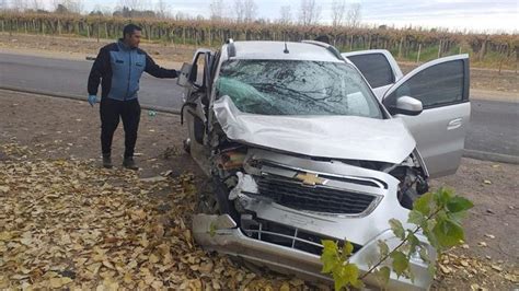 Camioneta Se Cruzó De Carril E Impactó A Otro Vehículo Falleció Niño