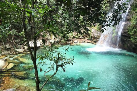 Discover the best waterfalls in Chapada dos Veadeiros - Glamping