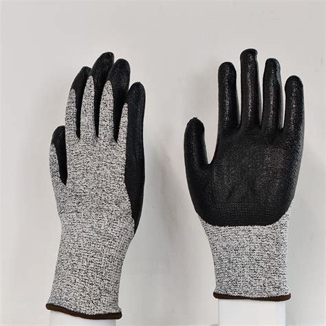 GL 15 13G Anti Cut Level 5 Nitrile Coated Glove