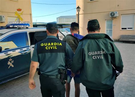 Detenido En Mula Murcia Un Individuo Por Una Veintena De Robos Y Atracos Cometidos En Menos De