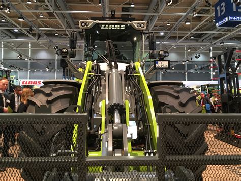 Claas Torion Le Nuove Pale Gommate Made By Liebherr Trattori Web