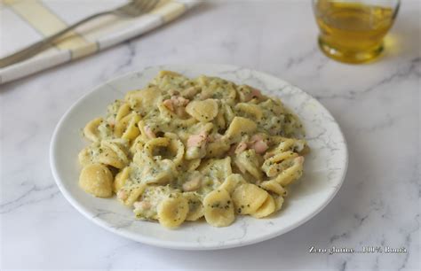 Orecchiette Con Broccoletti E Salmone