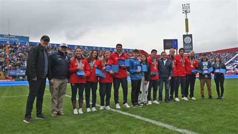 Deportistas UC de Team Chile fueron galardonados en el Clásico