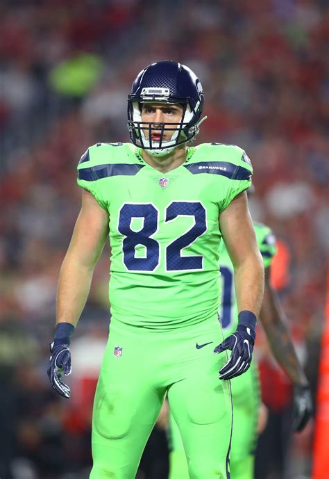 Lions Sign TE Luke Willson