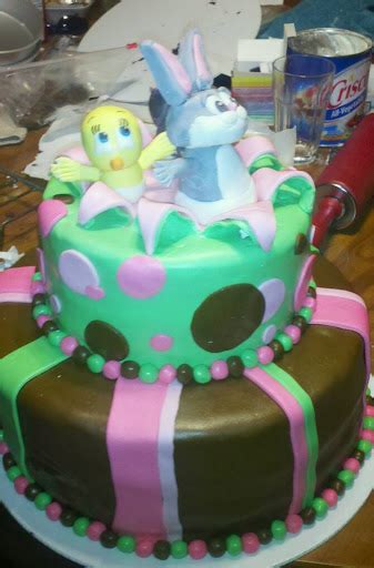 lil This~N~That: Baby looney tunes cake