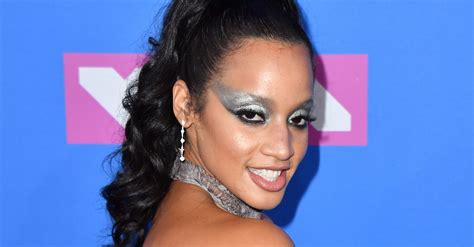 Dascha Polanco Vmas Makeup Popsugar Beauty