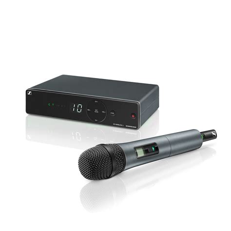 Sennheiser XSW 1 835 Wireless Handheld Microphone System B Range