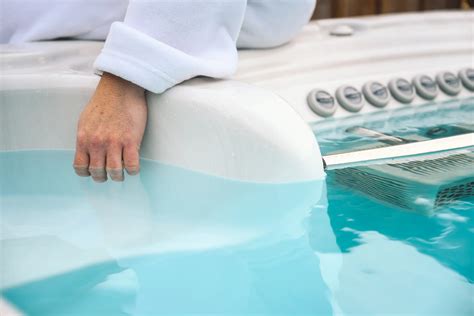 A Complete Guide To The Best Temperature Settings For Your Hot Tub