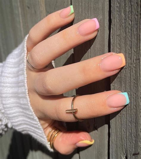 80 Funky Summer Nails For An Extraordinary Look Howlifestyles Nails