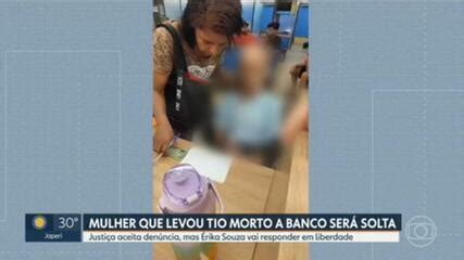 Érika sobrinha do Tio Paulo deixa presídio de Bangu Rio de Janeiro G1