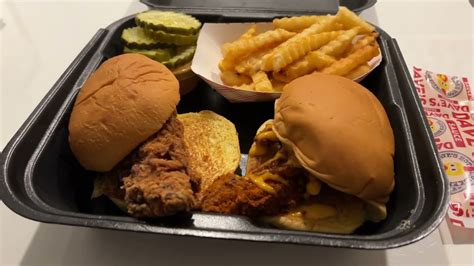 FOOD REVIEW Dave S Hot Chicken Sliders Combo Meal YouTube